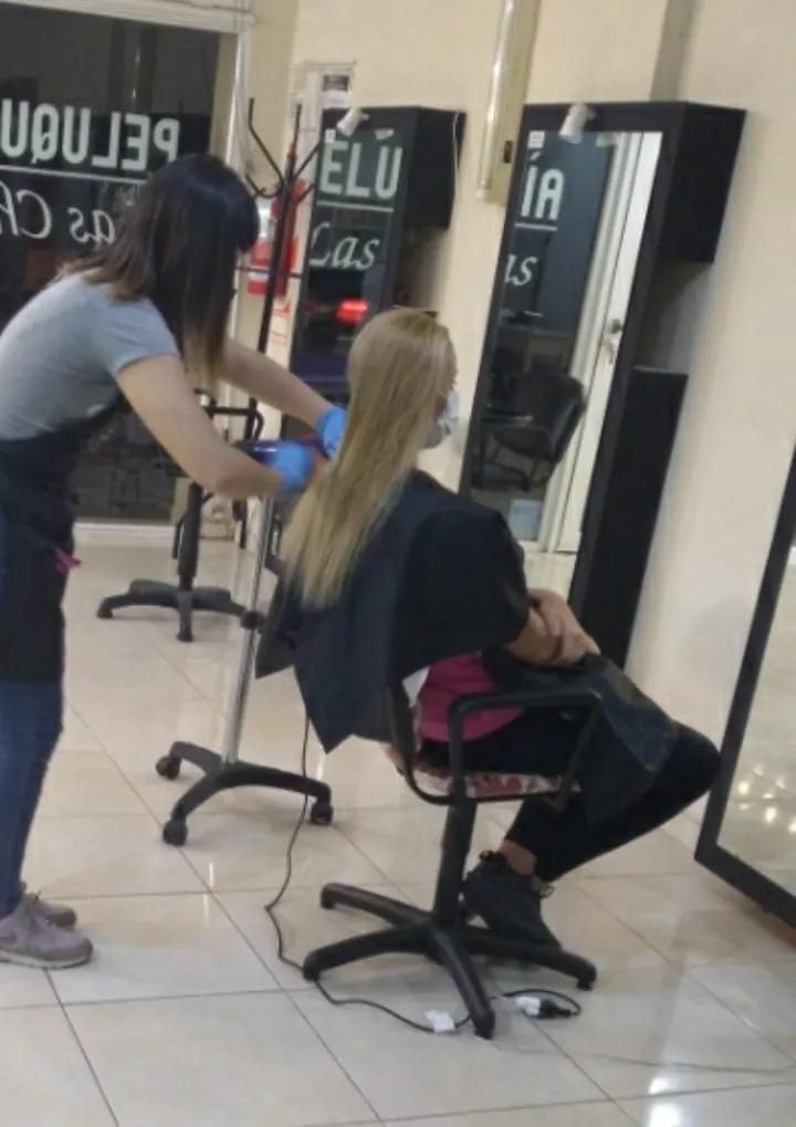 Las Chicas - Trabajo de peinado 22