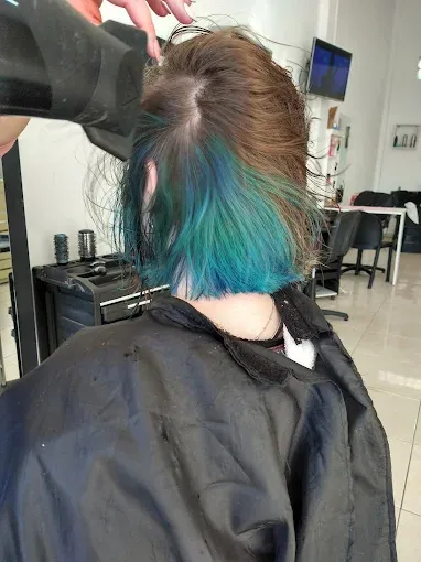 Las Chicas - Trabajo de peinado 36