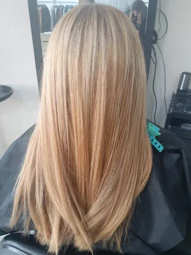 Las Chicas - Trabajo de peinado 37