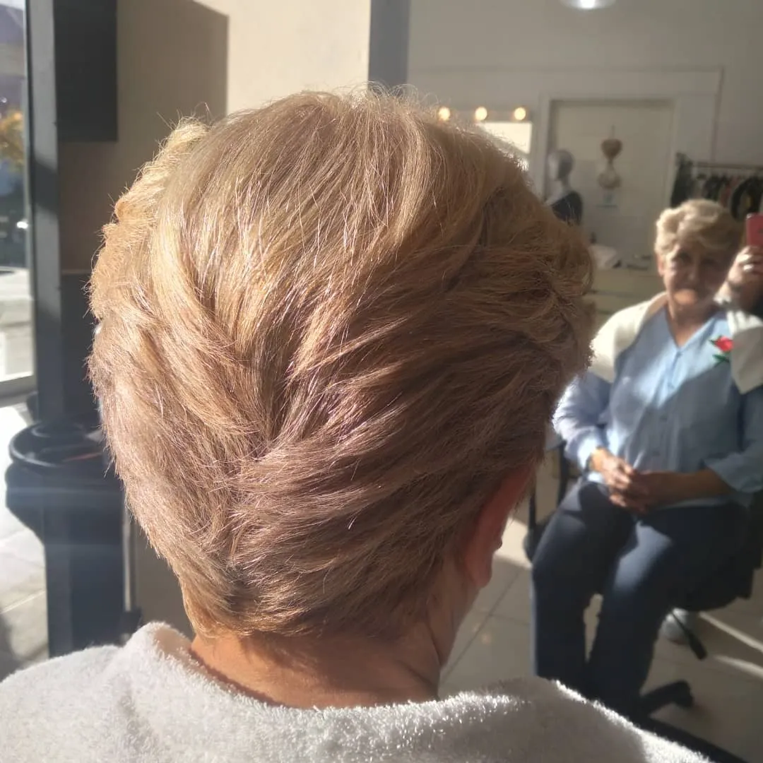 Las Chicas - Trabajo de peinado 6