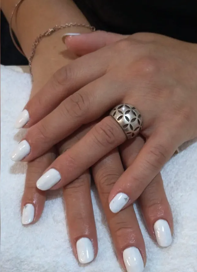 Las Chicas - Manicuría 7